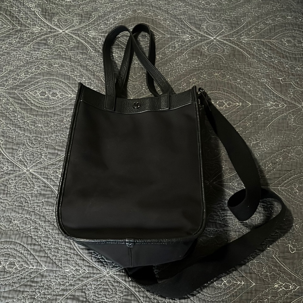 Lululemon bag